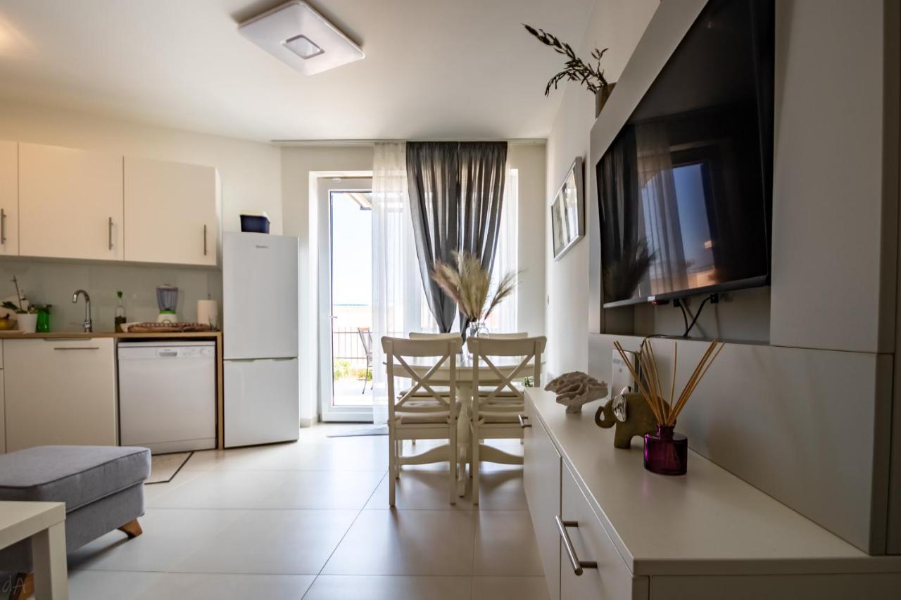 Apartament Boutique La Perla Jacuzzi Murter Zewnętrze zdjęcie